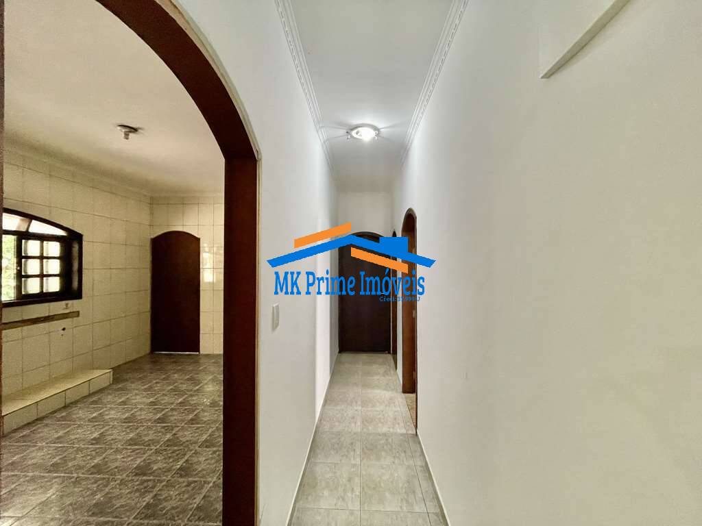 Casa à venda com 3 quartos, 230m² - Foto 14