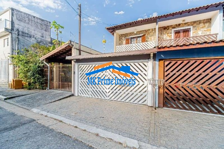 Sobrado à venda com 3 quartos, 170m² - Foto 1