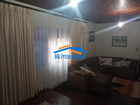 Casa à venda com 3 quartos, 294m² - Foto 4