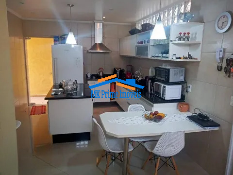 Casa à venda com 3 quartos, 294m² - Foto 9