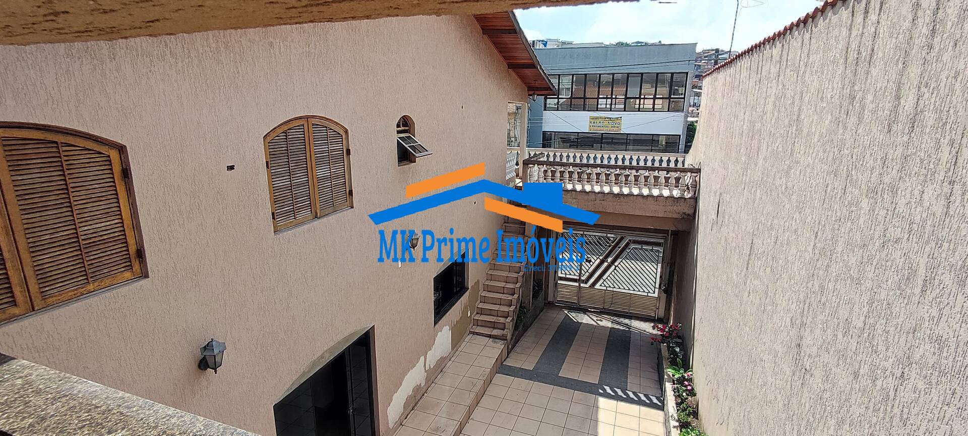 Sobrado à venda com 3 quartos, 350m² - Foto 1