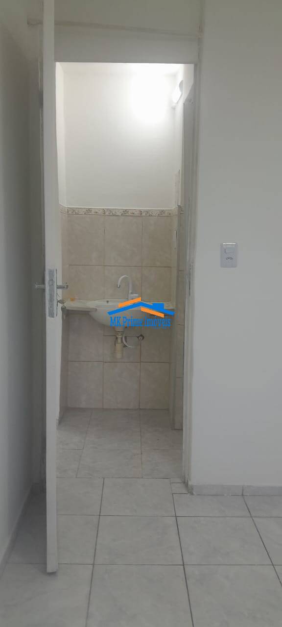 Apartamento à venda com 2 quartos, 42m² - Foto 18