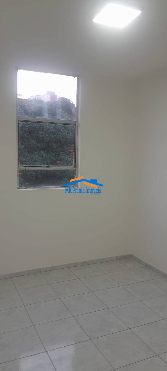 Apartamento à venda com 2 quartos, 42m² - Foto 14