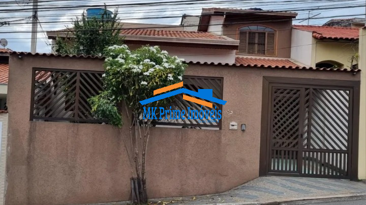 Casa à venda com 2 quartos, 180m² - Foto 1