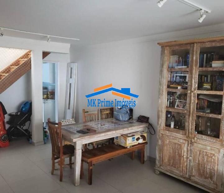 Casa à venda com 2 quartos, 90m² - Foto 1