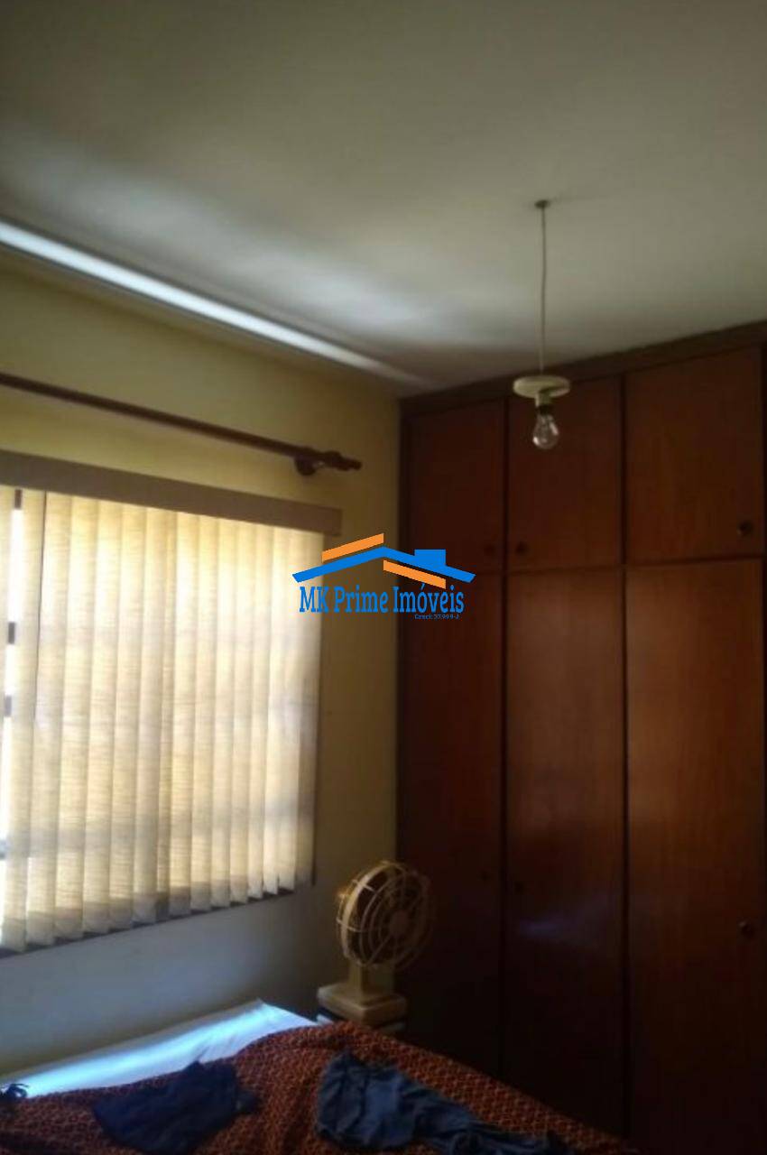 Casa à venda com 5 quartos, 145m² - Foto 2