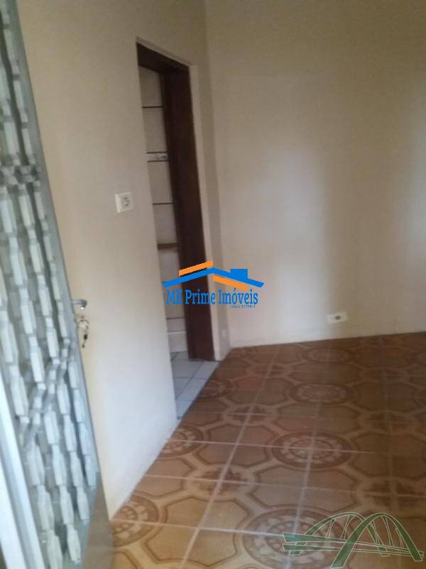 Casa à venda com 2 quartos, 180m² - Foto 13