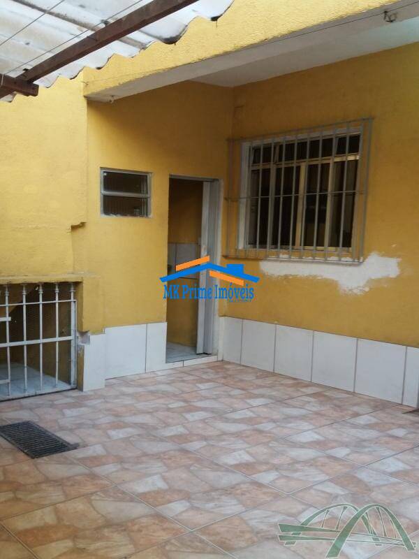 Casa à venda com 2 quartos, 180m² - Foto 4