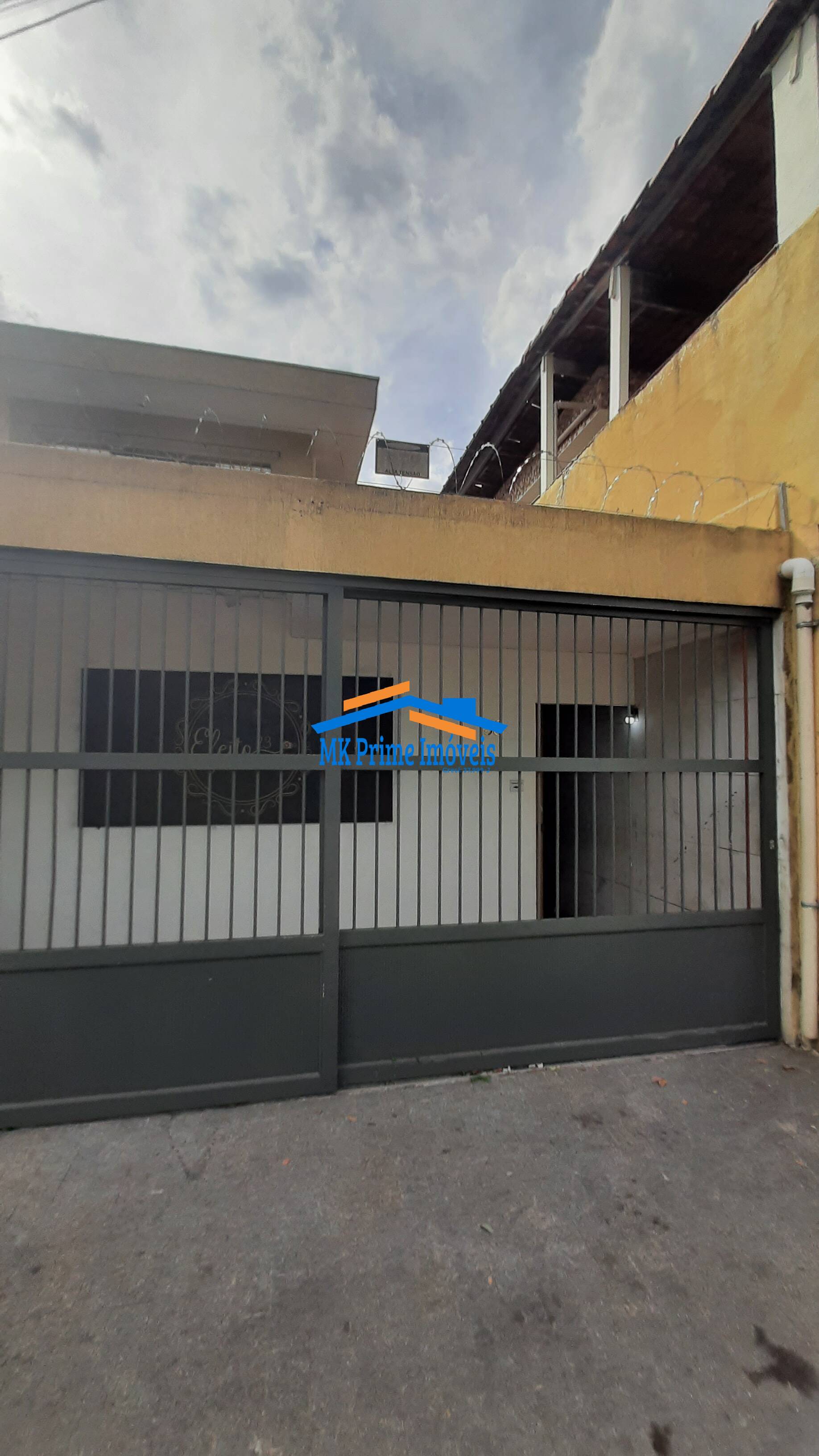 Sobrado à venda com 3 quartos, 145m² - Foto 1