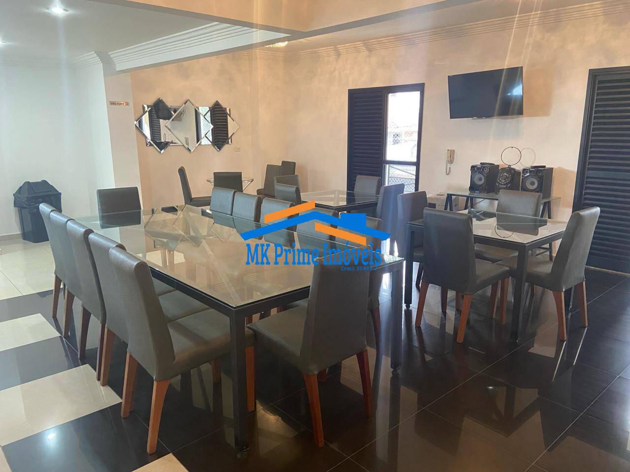 Apartamento à venda com 3 quartos, 121m² - Foto 2