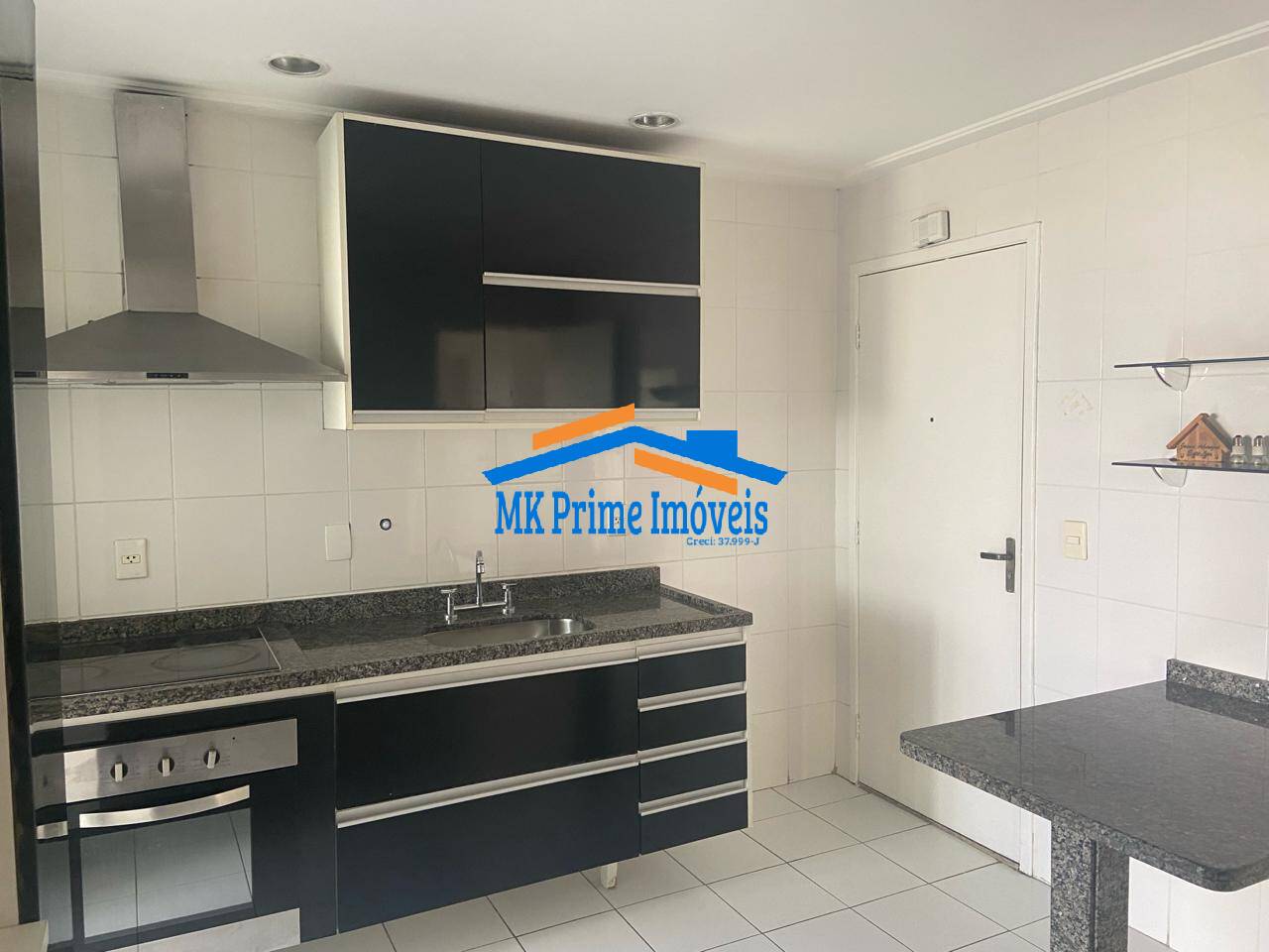 Apartamento à venda com 3 quartos, 121m² - Foto 8