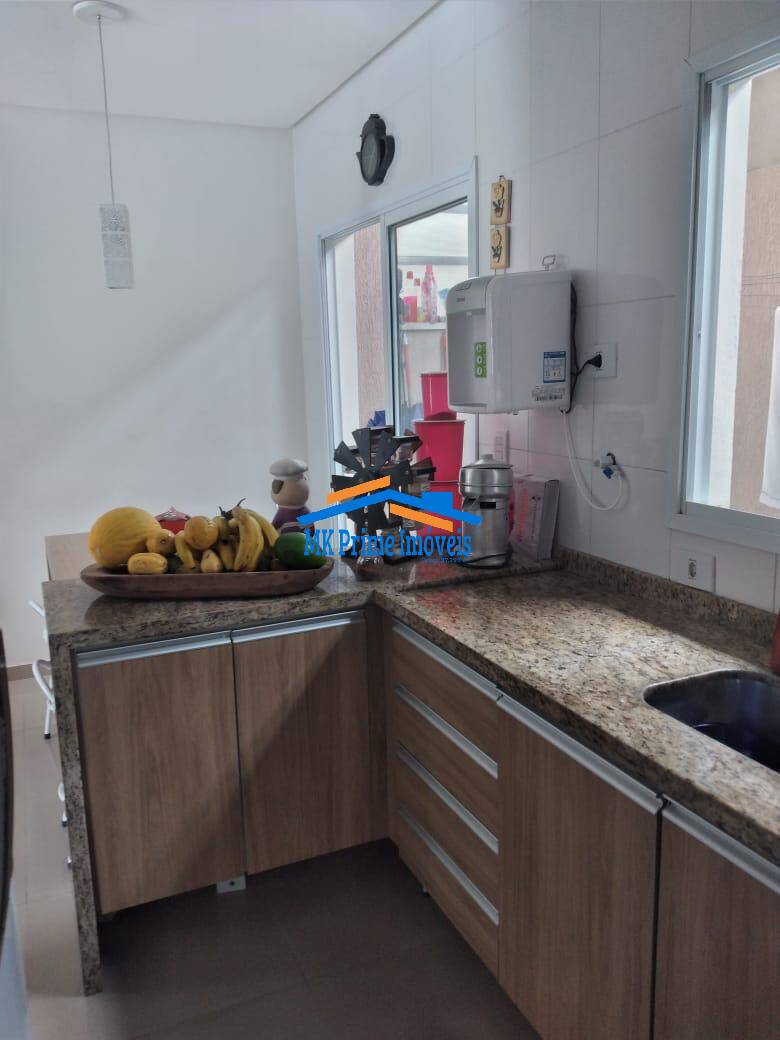 Sobrado à venda com 2 quartos, 64m² - Foto 2