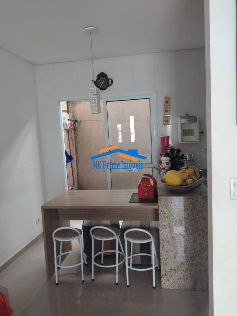 Sobrado à venda com 2 quartos, 64m² - Foto 3