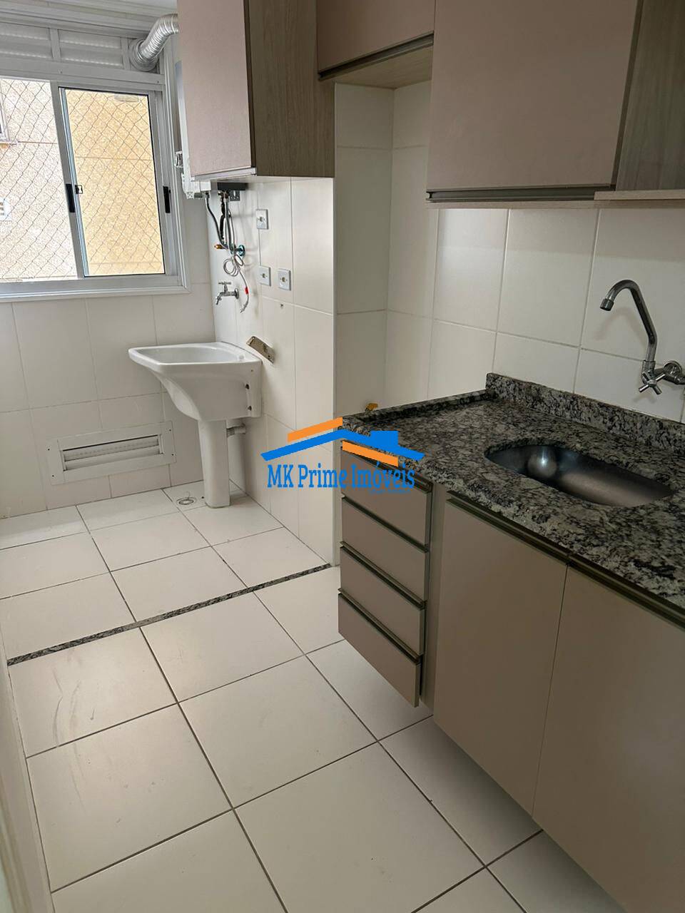 Apartamento à venda com 2 quartos, 48m² - Foto 4