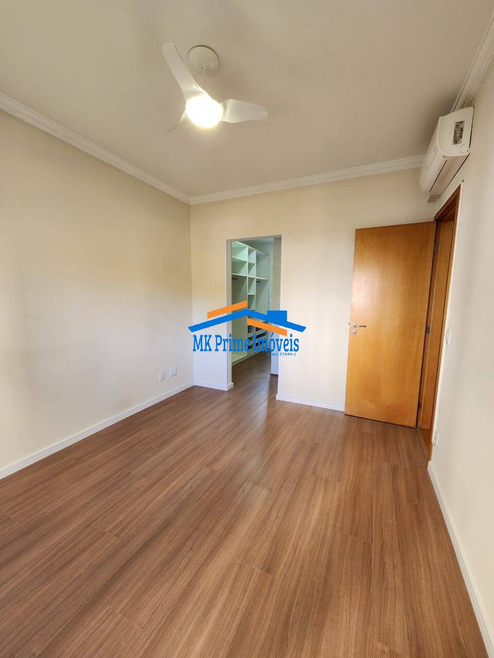 Apartamento para alugar com 3 quartos, 139m² - Foto 4