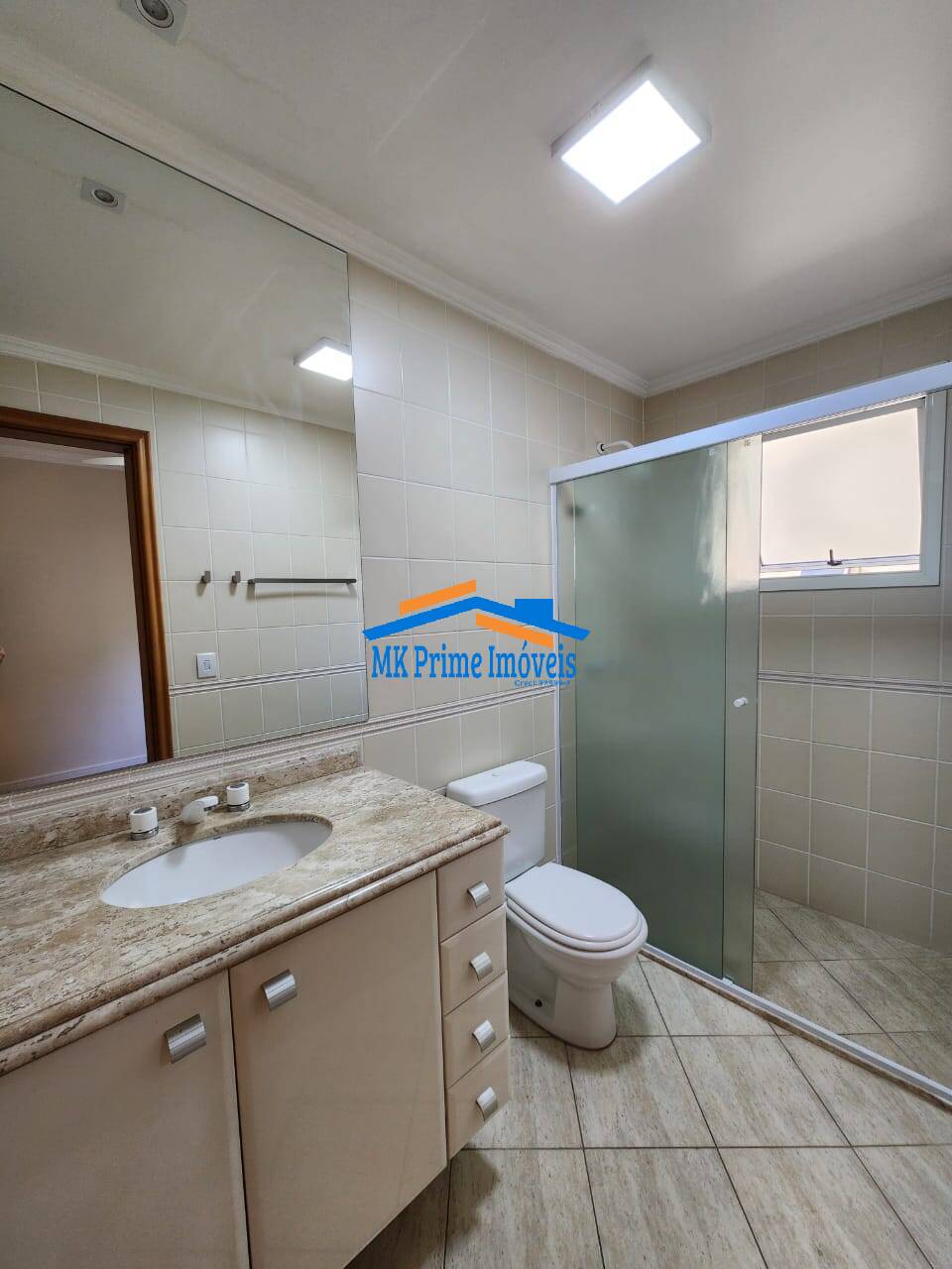 Apartamento para alugar com 3 quartos, 139m² - Foto 12