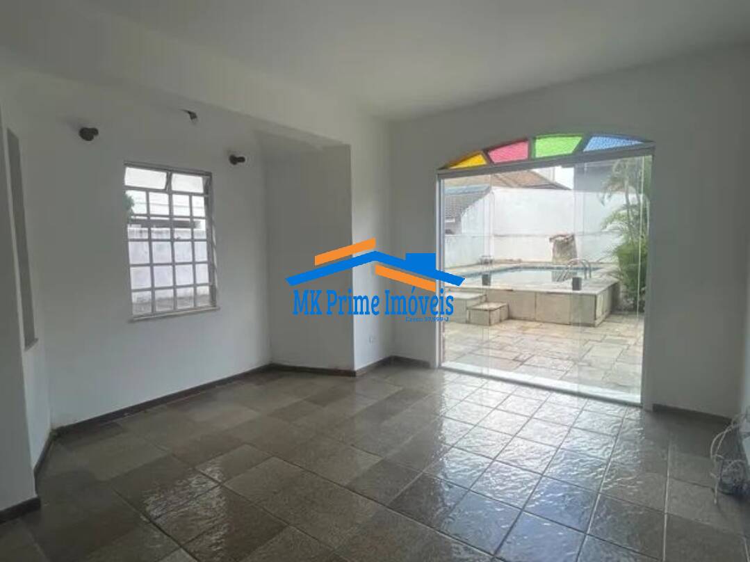 Casa de Condomínio à venda com 4 quartos, 275m² - Foto 5