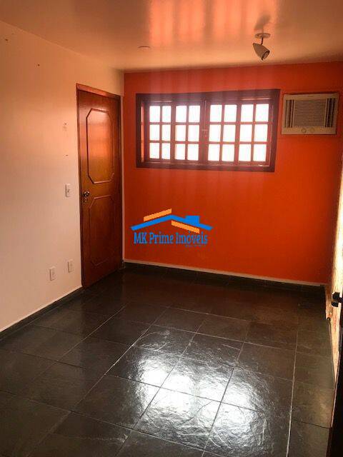 Sobrado à venda com 4 quartos, 350m² - Foto 9