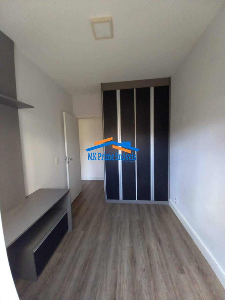 Apartamento à venda com 3 quartos, 110m² - Foto 4