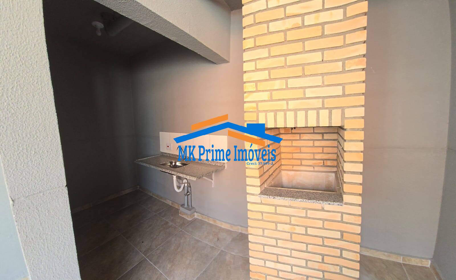 Apartamento à venda com 2 quartos, 37m² - Foto 17