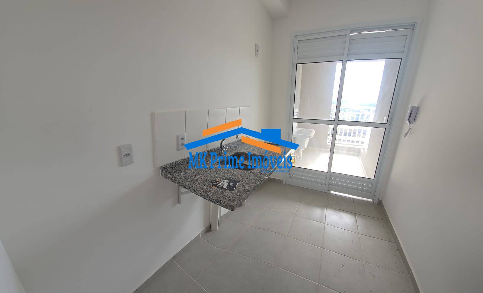 Apartamento à venda com 2 quartos, 37m² - Foto 21