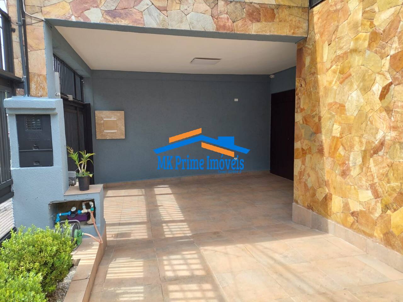 Casa à venda com 4 quartos, 145m² - Foto 4