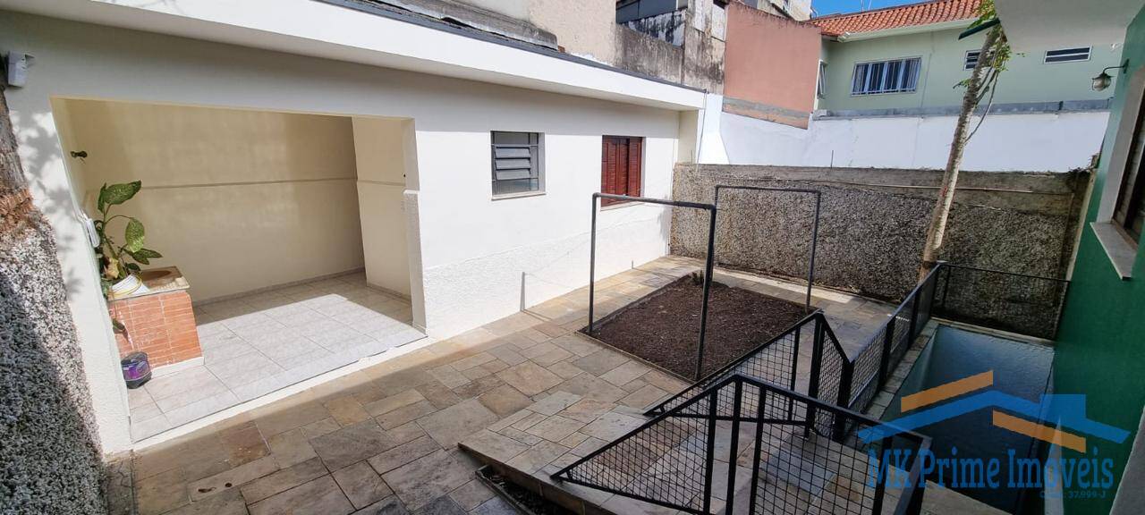 Casa para alugar com 3 quartos, 239m² - Foto 28