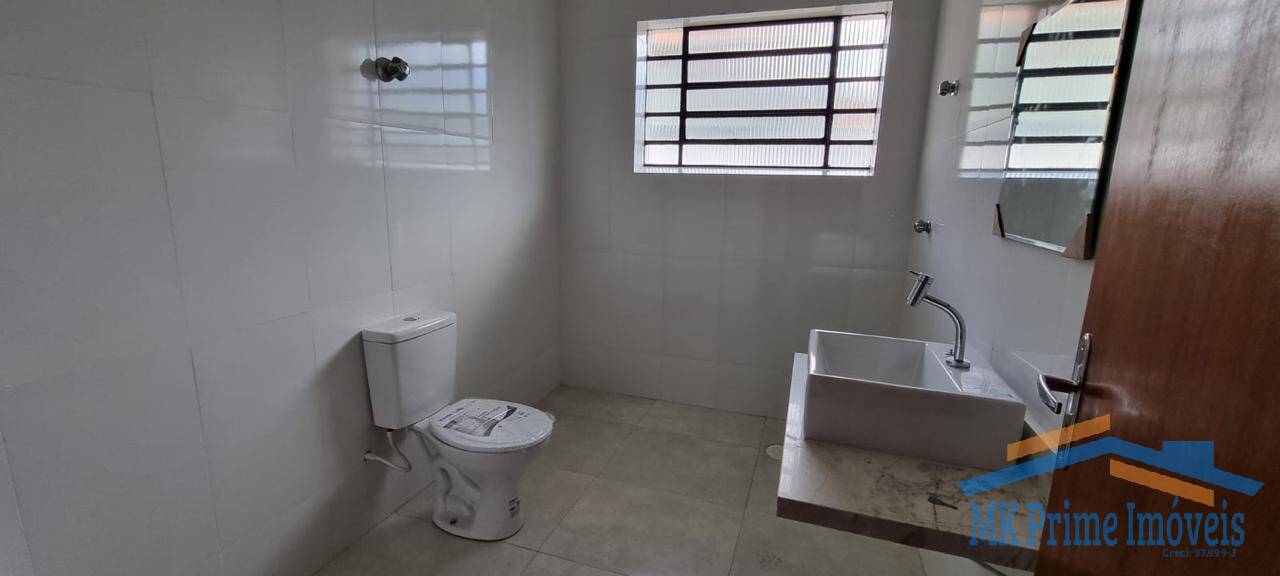 Casa para alugar com 3 quartos, 239m² - Foto 23