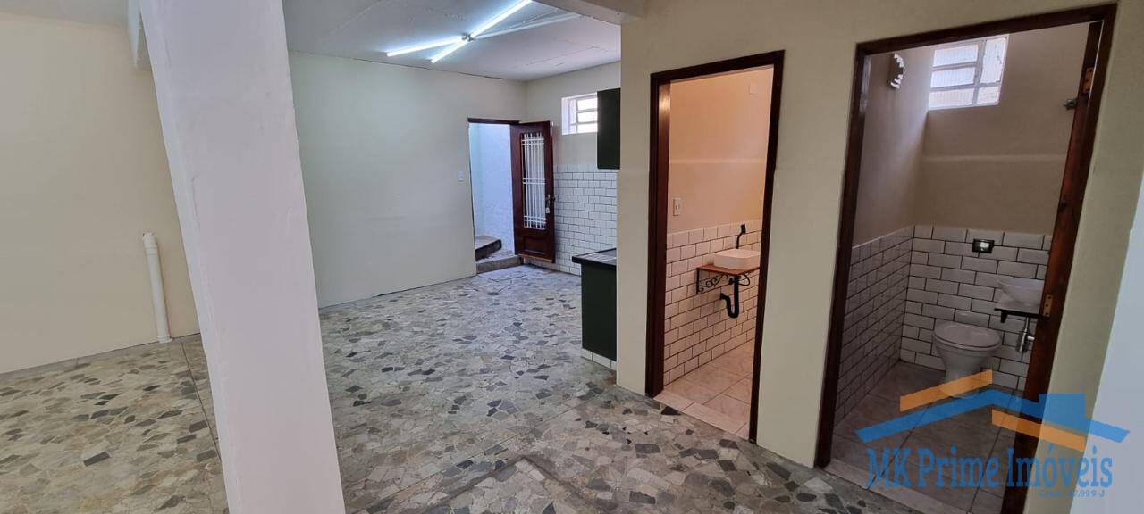 Casa para alugar com 3 quartos, 239m² - Foto 32