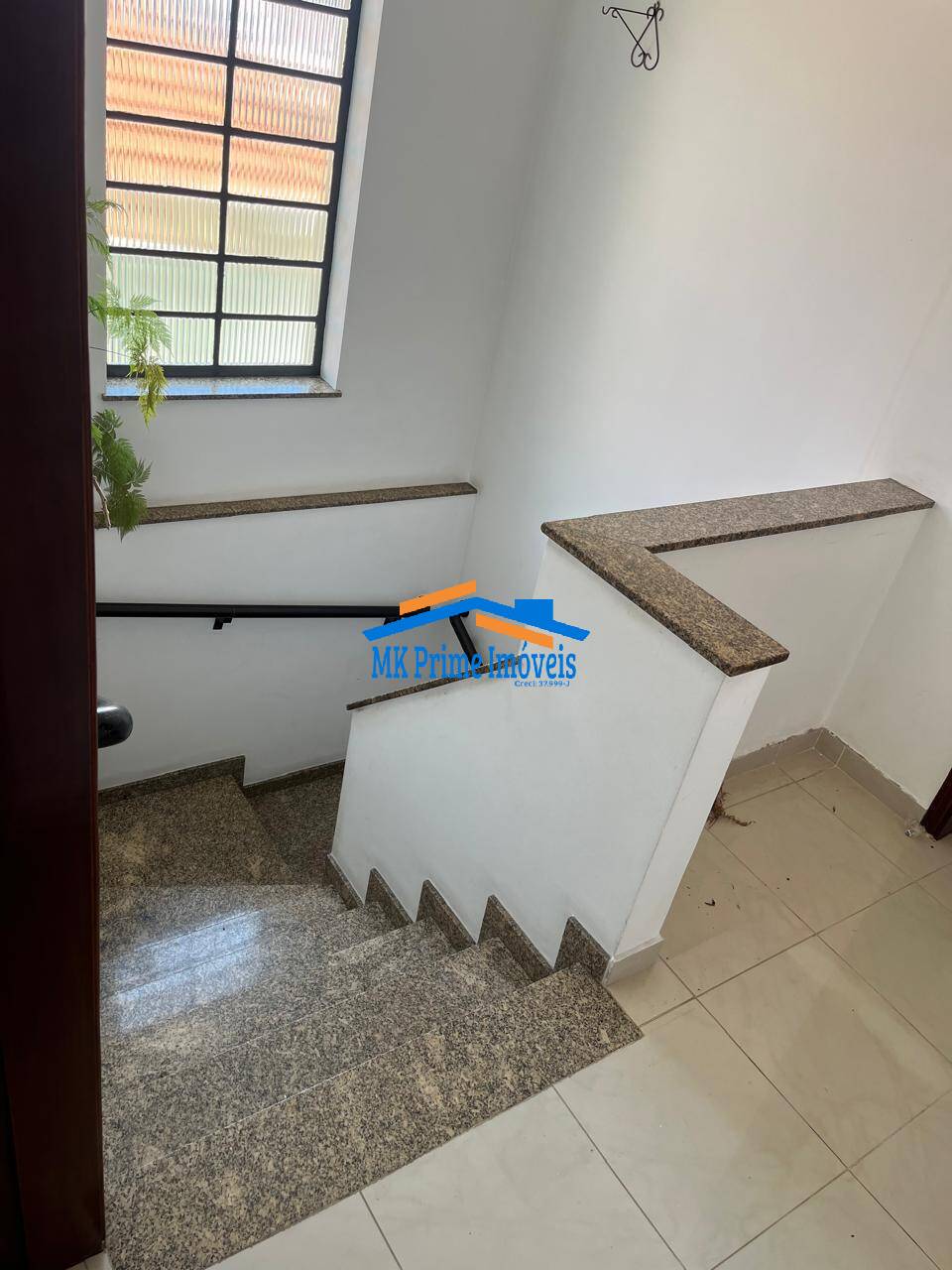 Sobrado à venda com 2 quartos, 200m² - Foto 11