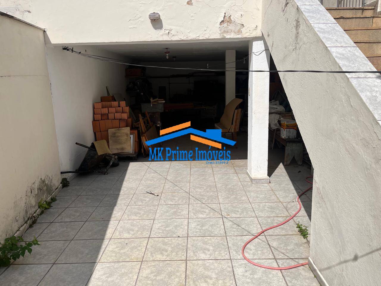 Sobrado à venda com 2 quartos, 200m² - Foto 1