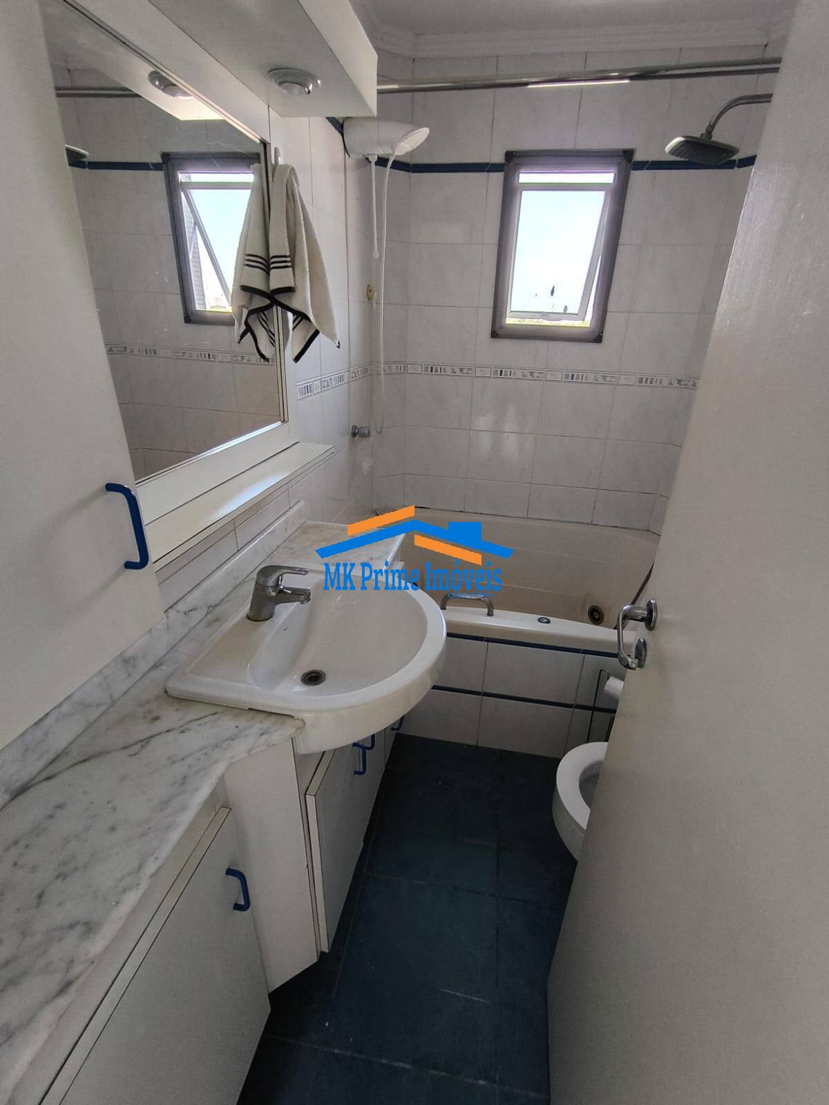 Apartamento à venda com 2 quartos, 60m² - Foto 18