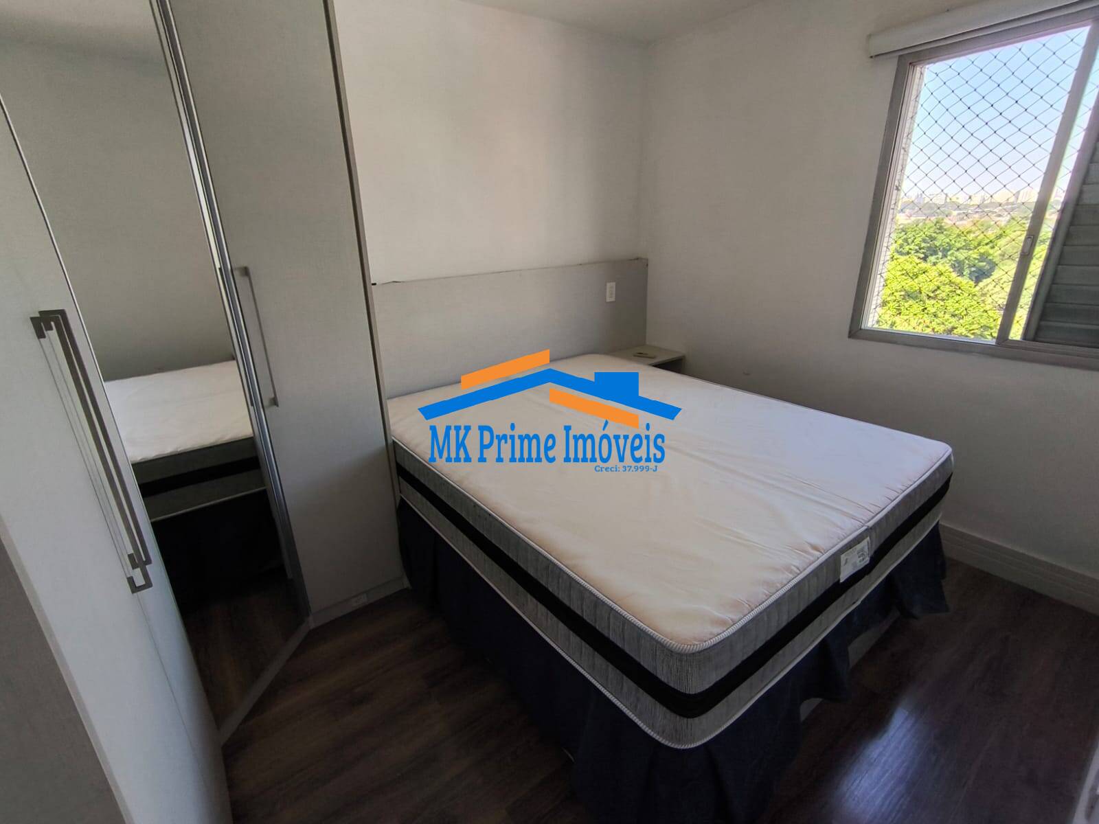 Apartamento à venda com 2 quartos, 60m² - Foto 14