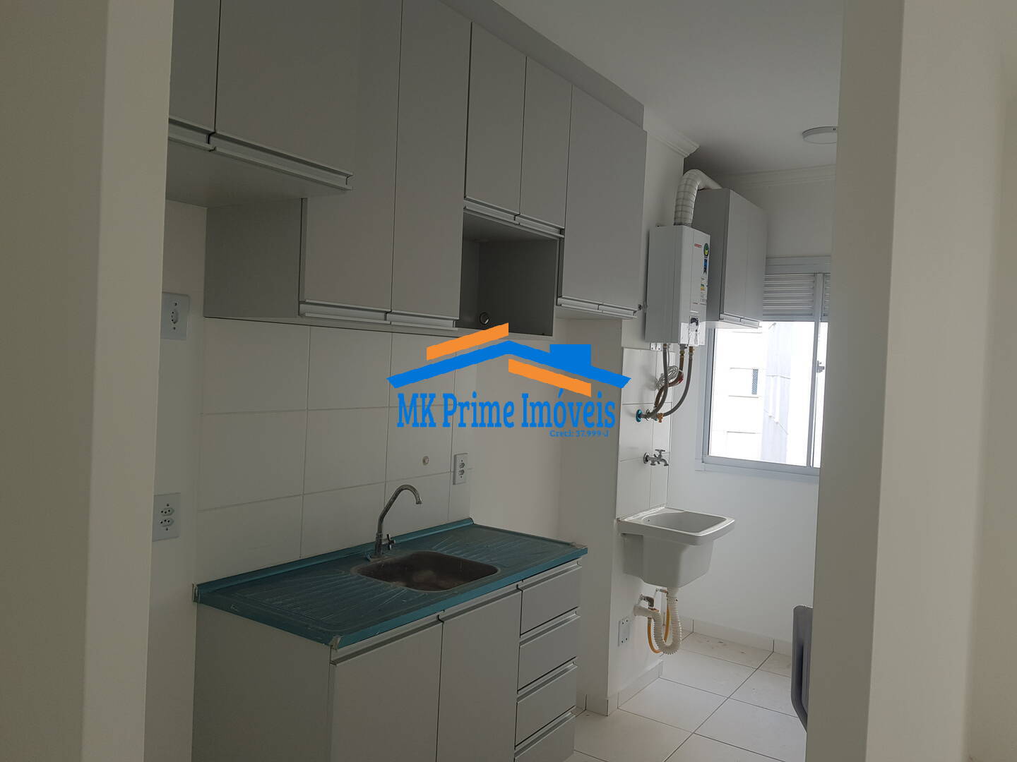 Apartamento à venda com 2 quartos, 46m² - Foto 3