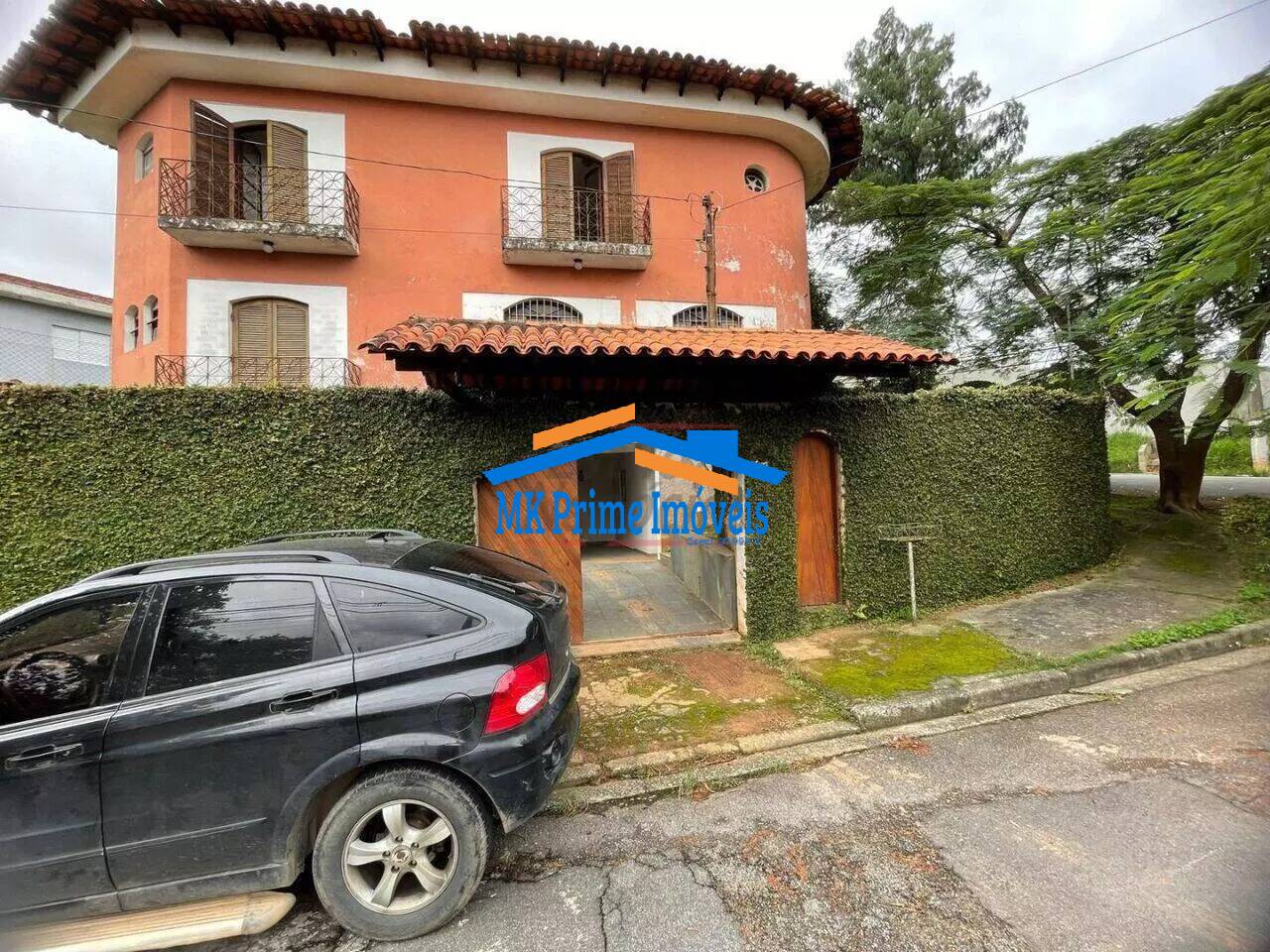 Sobrado à venda com 3 quartos, 570m² - Foto 2