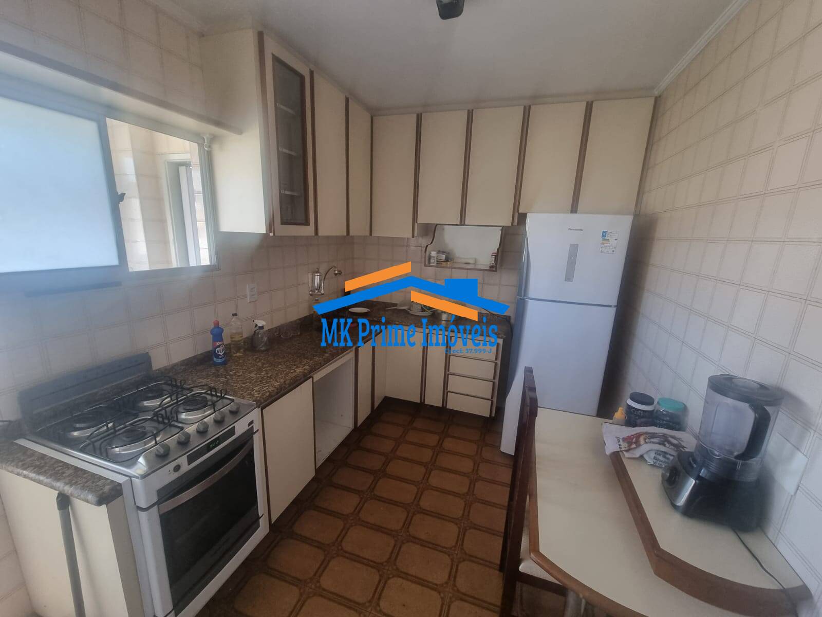 Apartamento à venda com 2 quartos, 65m² - Foto 1