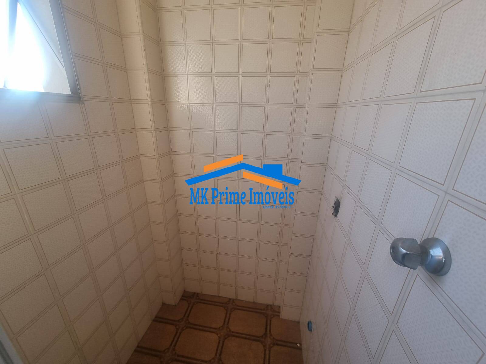 Apartamento à venda com 2 quartos, 65m² - Foto 3