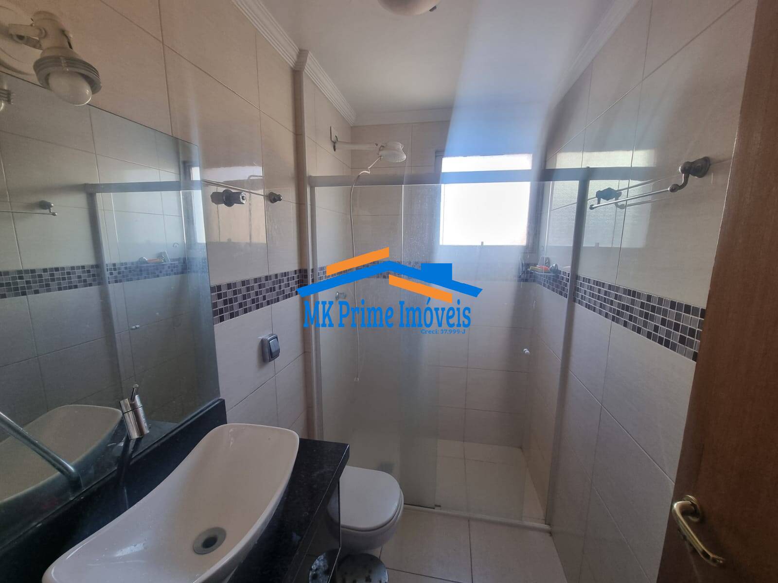 Apartamento à venda com 2 quartos, 65m² - Foto 9