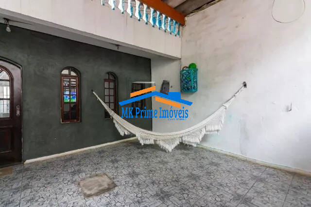 Sobrado à venda com 3 quartos, 150m² - Foto 1