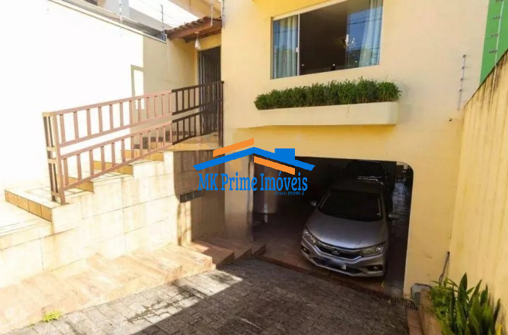 Sobrado à venda com 3 quartos, 178m² - Foto 1