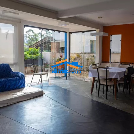 Casa de Condomínio à venda com 3 quartos, 300m² - Foto 10