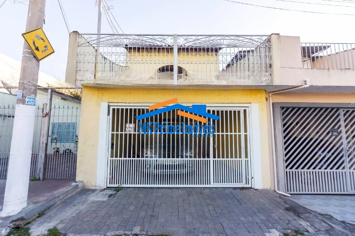 Sobrado à venda com 3 quartos, 190m² - Foto 1