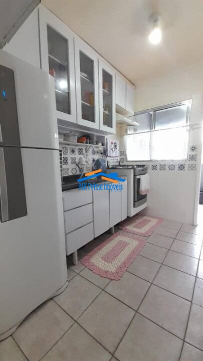 Apartamento à venda com 2 quartos, 64m² - Foto 1