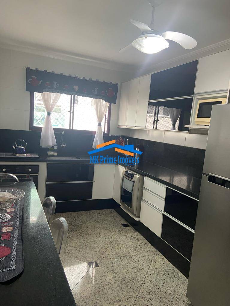 Cobertura à venda com 4 quartos, 300m² - Foto 5