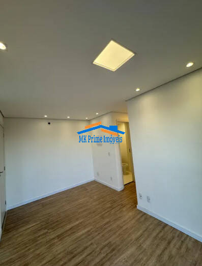 Apartamento à venda com 2 quartos, 44m² - Foto 11