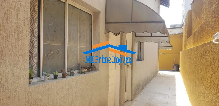 Sobrado à venda com 2 quartos, 65m² - Foto 1