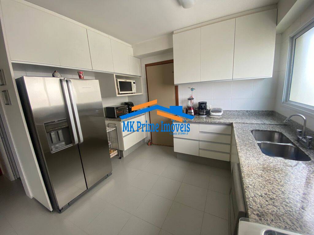 Apartamento à venda com 3 quartos, 200m² - Foto 12