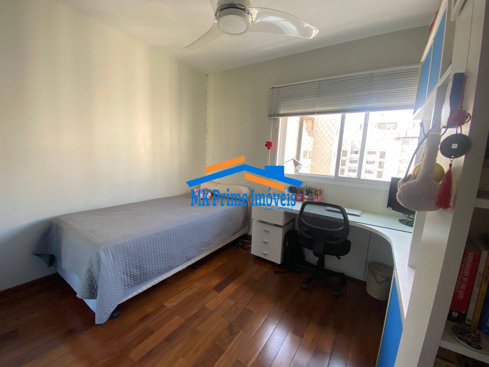 Apartamento à venda com 3 quartos, 200m² - Foto 27