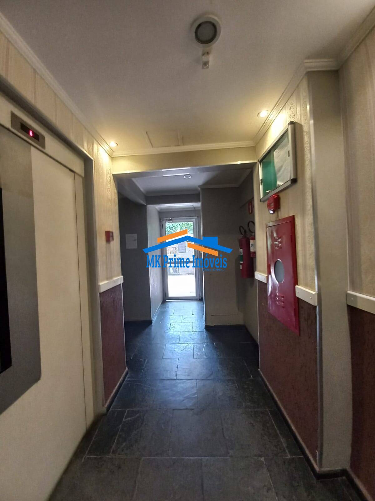 Apartamento à venda com 2 quartos, 62m² - Foto 12