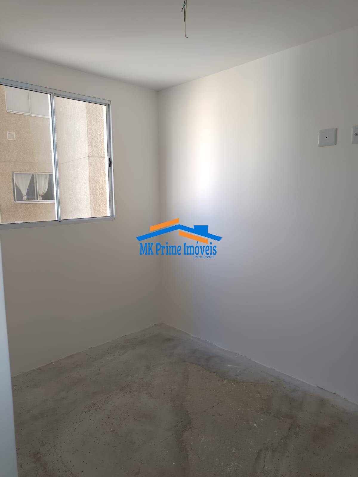 Apartamento à venda com 2 quartos, 37m² - Foto 2